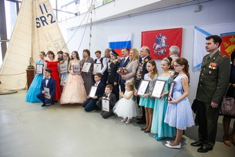Общее фото на память участников церемонии награждения проекта fotohroniki.ru
