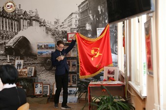Юные экскурсоводы школы №449 Пушкинского района Санкт-Петербурга познакомили всех присутствующих с основными экспонатами музея