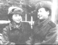 Новикова Мария Максимовна (слева)