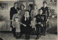 Жариков Никита Николаевич с семьёй 