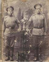 Сигачев Иван и неизвестный солдат