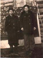 Ишмухаметов Файзан Хафизович со своим старшим братом