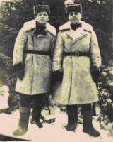 Борченко Григорий Андреевич (справа) со своим другом