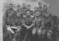 Лавров Николай Константинович  (нижний ряд второй слева)