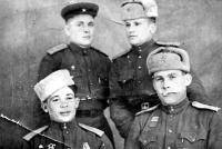 Лавров Николай Константинович  (нижний ряд слева)