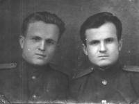 Семенков Григорий Алексеевич (слева) и Семенков Петр