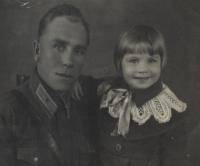 Сорокин Николай Яковлевич с дочерью
