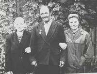 Котельников Василий Павлович(с дочерьми)