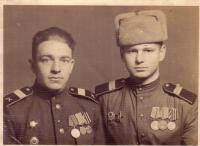 Золотарёв Иван Ильич (слева)