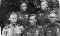 Иванников Иван Иванович (слева в первом ряду )